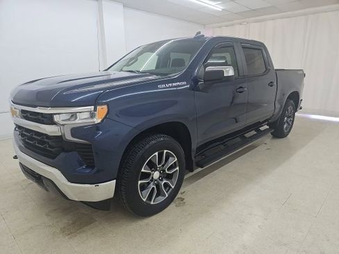 Used 2022 Chevrolet Silverado 1500 LT AWD/4WD image 25
