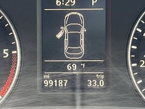 Used 2014 Volkswagen Passat TDI SEL Premium FWD image 10