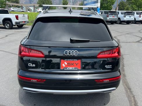 Used 2018 Audi Q5 2.0T Premium Plus w/ Premium Plus Package AWD/4WD image 10