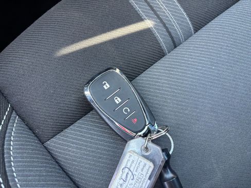 Used 2025 Chevrolet Blazer LT image 23