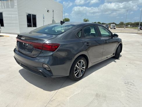 Used 2023 Kia Forte LXS FWD image 7