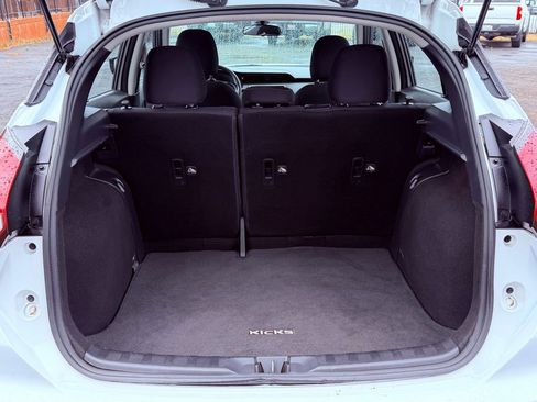 Used 2021 Nissan Kicks S image 14