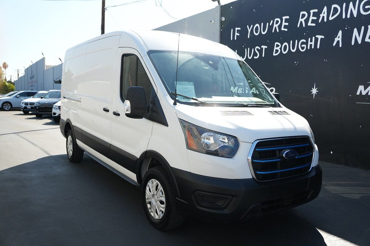 Used 2023 Ford E-Transit Medium Roof RWD image 3