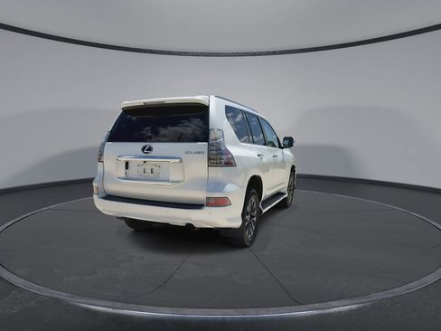 Used 2023 Lexus GX 460 Premium w/ Premium Package AWD/4WD image 8