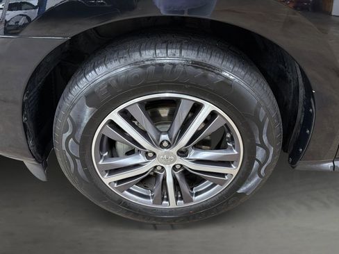 Used 2019 INFINITI QX60 Luxe w/ Essential Package image 15