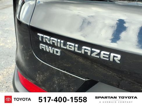 Used 2025 Chevrolet TrailBlazer LT image 11