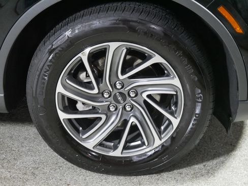Used 2023 Lincoln Aviator AWD image 15