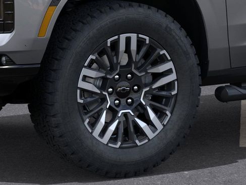 New 2026 Chevrolet Tahoe Z71 w/ Z71 Off-Road Package image 9
