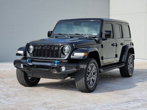 Used 2024 Jeep Wrangler High Altitude AWD/4WD image 4