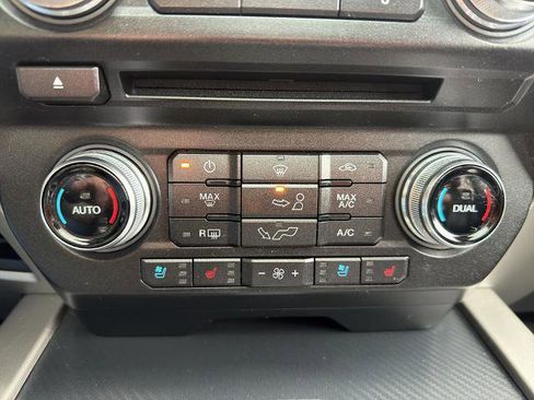 Certified 2018 Ford F150 Lariat w/ Equipment Group 502A Luxury image 33