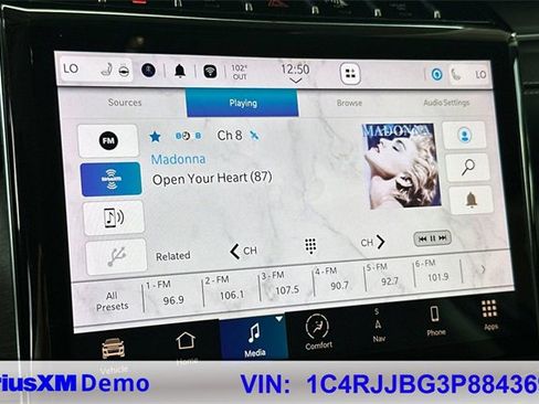 Certified 2023 Jeep Grand Cherokee L Limited image 29