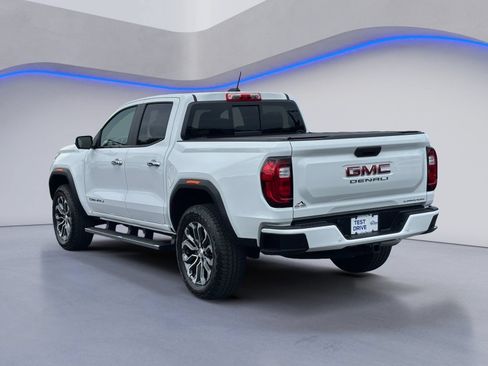 Used 2026 GMC Canyon Denali AWD/4WD image 3