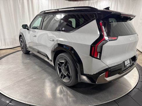 New 2026 Kia EV9 GT-Line image 4