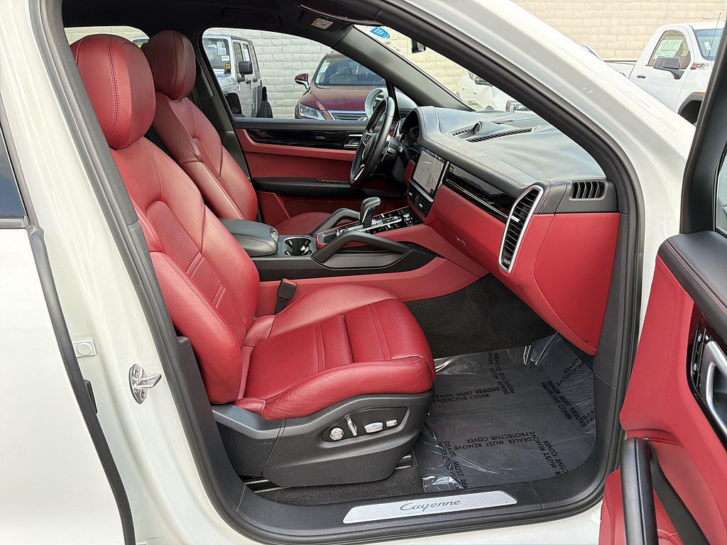 Used 2019 Porsche Cayenne AWD/4WD image 28