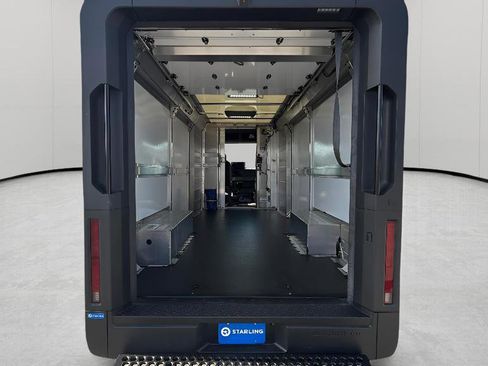 Used 2024 Chevrolet Brightdrop 600 w/ Battery Pack, Max Range image 28