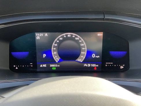 Used 2022 Volkswagen Taos SE image 17