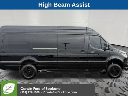 Used 2025 Mercedes-Benz Sprinter 2500 image 10