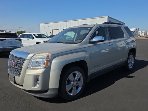 Used 2015 GMC Terrain SLT AWD/4WD image 3