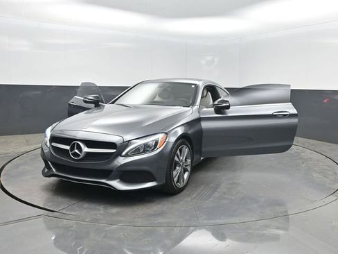 Used 2018 Mercedes-Benz C 300 Coupe image 31