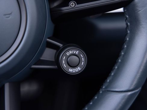 Certified 2022 Porsche 911 Turbo S AWD/4WD image 16