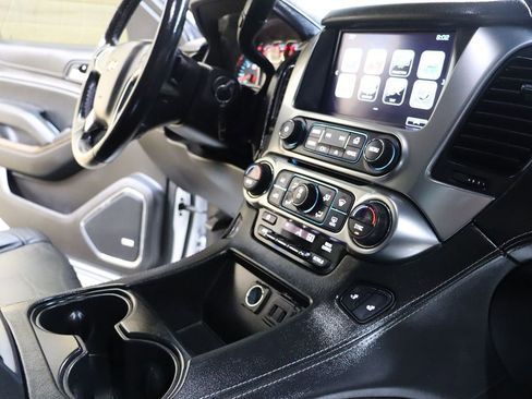Used 2017 Chevrolet Suburban LT image 62