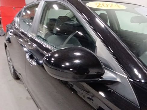 Certified 2024 Nissan Altima 2.5 SV w/ SV Premium Package AWD/4WD image 30