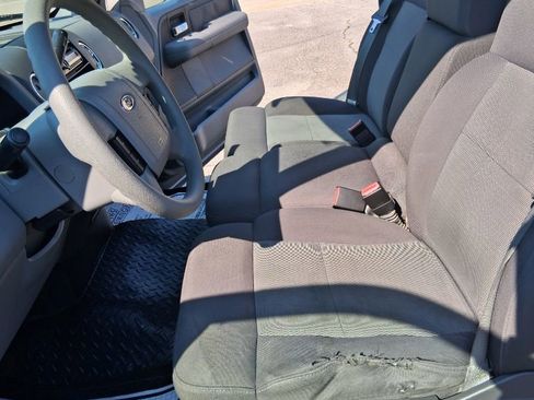 Used 2004 Ford F150 XLT image 11