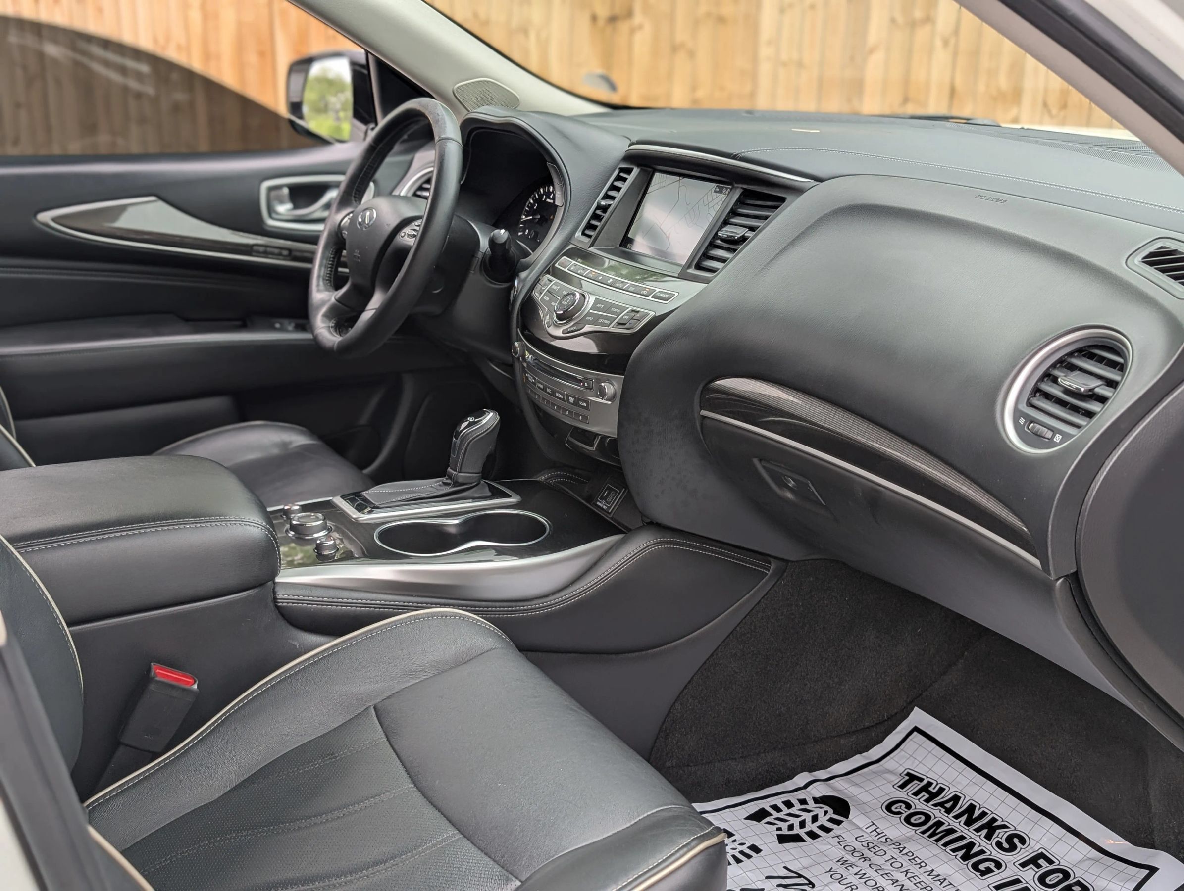 Used 2020 INFINITI QX60 Luxe w/ Essential Package FWD image 28