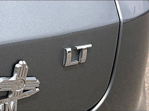 Used 2023 Chevrolet TrailBlazer LT FWD image 23