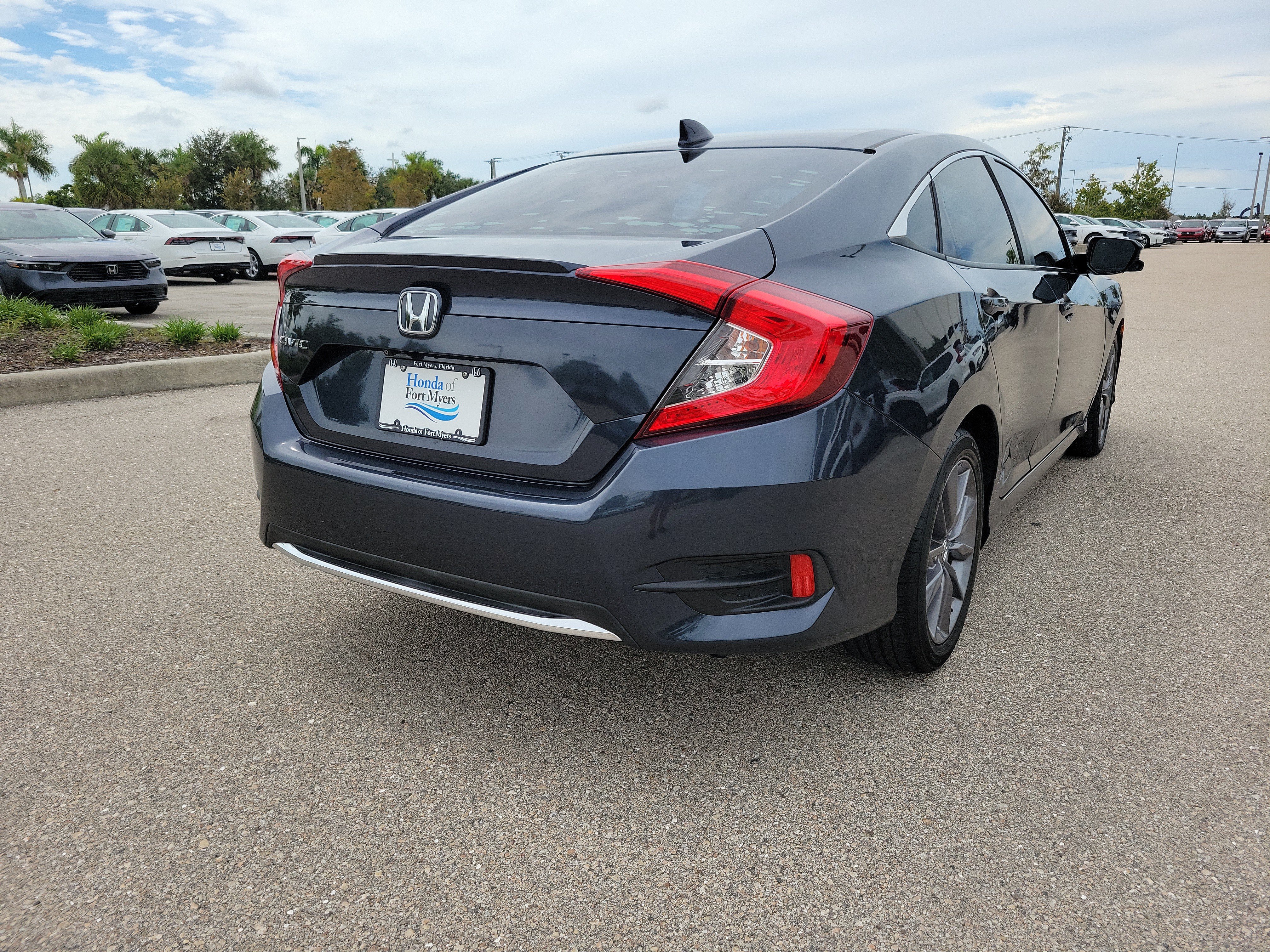 Used 2019 Honda Civic EX image 6