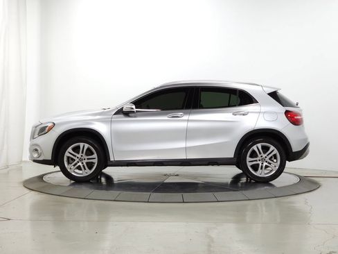 Used 2020 Mercedes-Benz GLA 250 4MATIC image 5