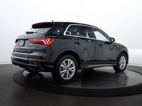 New 2025 Audi Q3 2.0T Premium image 4