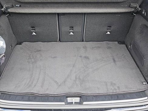 Used 2025 Mercedes-Benz GLA 250 image 6