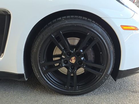 Used 2014 Porsche Panamera image 34