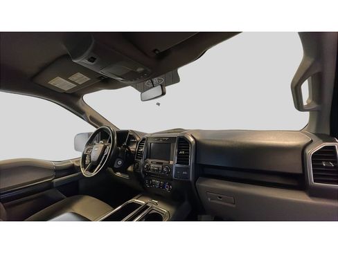 Used 2018 Ford F150 XLT w/ Equipment Group 302A Luxury AWD/4WD image 17
