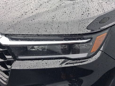 Used 2025 Honda Pilot Elite image 10