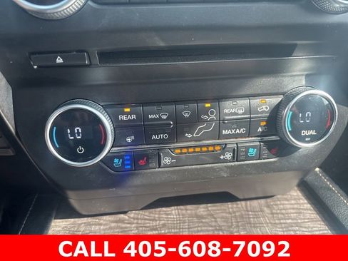Used 2018 Ford Expedition Limited w/ Equipment Group 301A RWD image 11