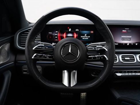 Used 2024 Mercedes-Benz GLS 450 4MATIC image 23
