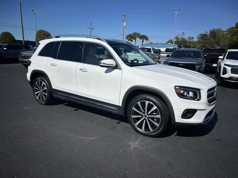 Used 2020 Chevrolet Silverado 1500 W/T w/ Trailering Package image 1