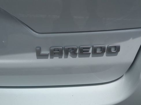 New 2026 Jeep Grand Cherokee Laredo RWD image 31