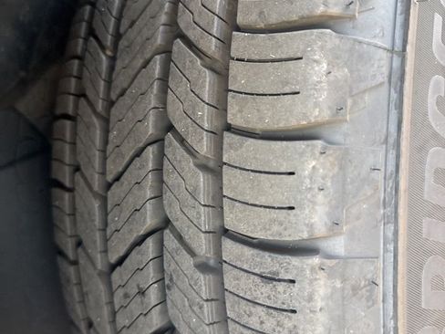 Used 2022 Toyota Highlander XLE AWD/4WD image 7