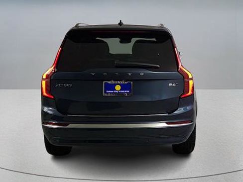 Used 2026 Volvo XC90 B6 Plus w/ Protection Package AWD/4WD image 6