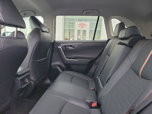 Used 2024 Toyota RAV4 Adventure image 11