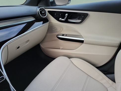 Used 2023 Mercedes-Benz C 300 Sedan image 19