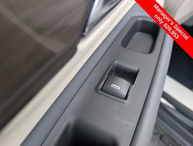Used 2023 GMC Terrain Denali AWD/4WD image 11