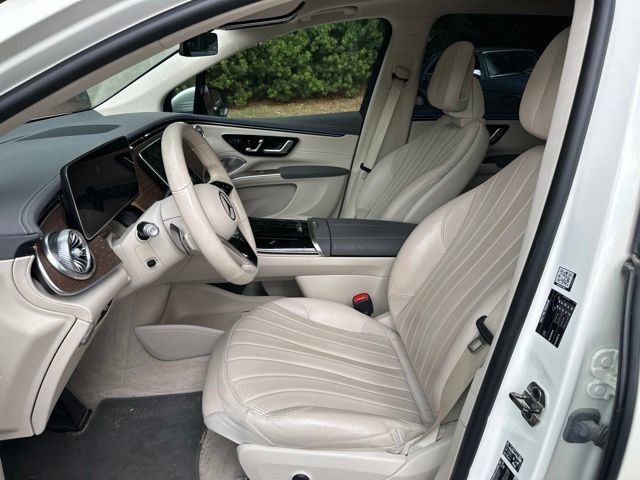 Used 2023 Mercedes-Benz EQS 450+ SUV image 12