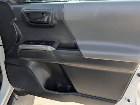 Used 2022 Toyota Tacoma SR5 image 31