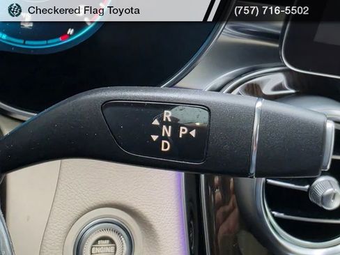 Used 2022 Mercedes-Benz GLC 300 GLC 300 image 32