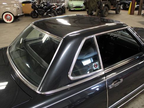 Used 1988 Mercedes-Benz 560 SL image 13