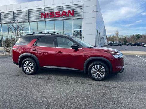 Certified 2022 Nissan Pathfinder SL AWD/4WD image 22
